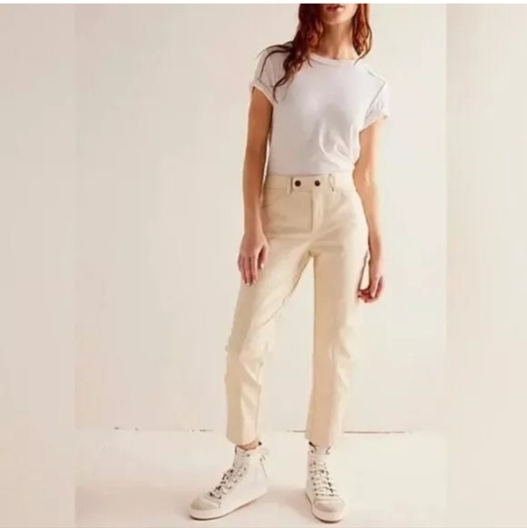 Free People Rebel Vegan Leather Pants Sugar Cookie Cream Nwot Size 6 - Picture 1 of 14